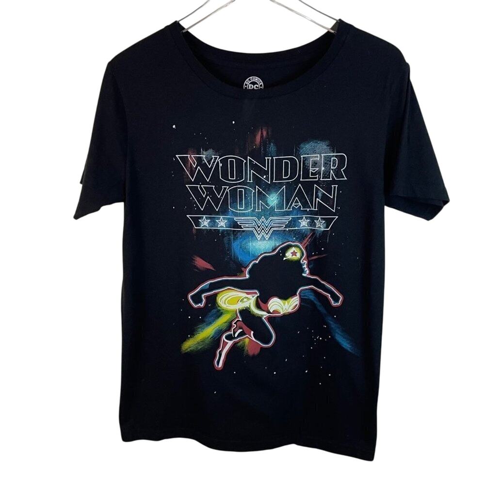 Wonder Woman D.C. Comics Tee Size Junior Large (11/13)